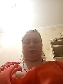 KiraStanton online show from May 2026 09:23:01 PM