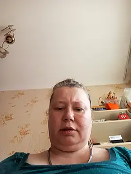KiraStanton online show from May 2026 12:43:02 PM