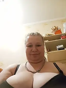 Snapshot of KiraStanton chatting on June 2026 11:30:02 PM KiraStanton online show from June 2026 11:30:02 PM