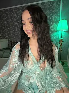 Olivia Noor online show from April 2026 05:39:01 PM