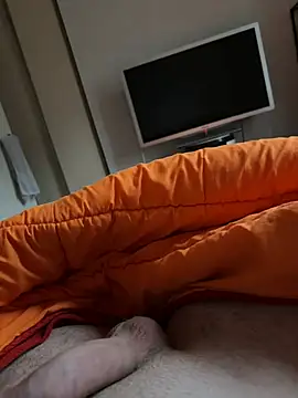 Snapshot of foudesexe23 chatting on April 2026 06:14:01 AM foudesexe23 online show from April 2026 06:14:01 AM