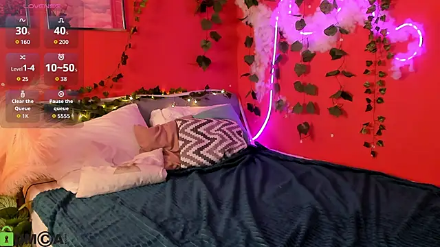 Tiffany Robinson online show from March 2026 02:50:02 AM