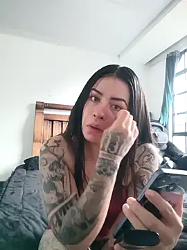 Snapshot of Dakotattoo chatting on April 2026 01:20:02 PM Dakotattoo online show from April 2026 01:20:02 PM