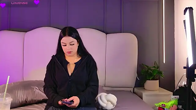 Snapshot of BrunaMonroee chatting on March 2026 02:20:01 PM BrunaMonroee online show from March 2026 02:20:01 PM