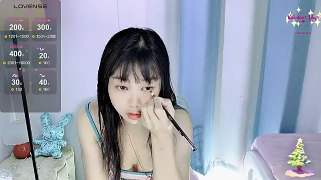 okyssa online show from April 2026 02:55:02 PM