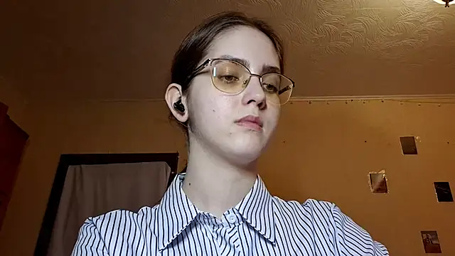 Katelemon online show from April 2026 02:29:02 PM