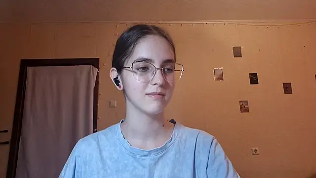 Snapshot of Katelemon chatting on July 2026 02:24:01 PM Katelemon online show from July 2026 02:24:01 PM