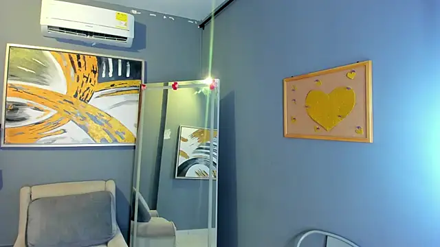 Snapshot of cailing_ chatting on April 2026 11:10:02 AM cailing online show from April 2026 11:10:02 AM