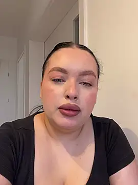 Snapshot of ElisonFox_ chatting on February 2026 03:35:02 PM ElisonFox online show from February 2026 03:35:02 PM