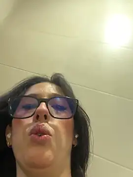 susi chimm online show from May 2026 04:03:01 PM