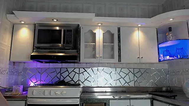 Snapshot of CrisOzzz chatting on March 2026 05:38:01 PM CrisOzzz online show from March 2026 05:38:01 PM