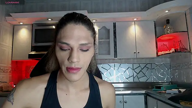 Snapshot of CrisOzzz chatting on April 2026 05:54:02 PM CrisOzzz online show from April 2026 05:54:02 PM