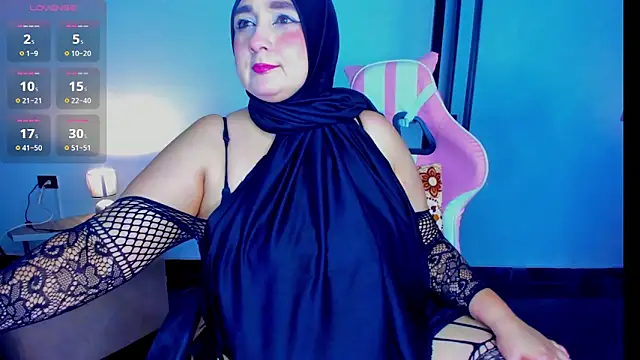 HijabiMilff online show from May 2026 02:36:01 PM