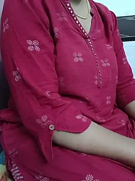 Queenlipx online show from March 2026 02:50:01 PM