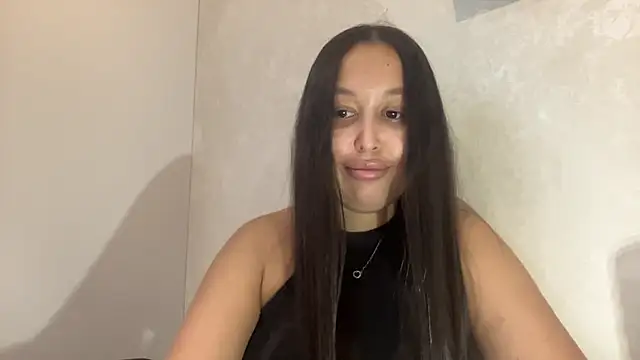 Snapshot of Dana_005 chatting on March 2026 09:43:02 PM Dana 005 online show from March 2026 09:43:02 PM