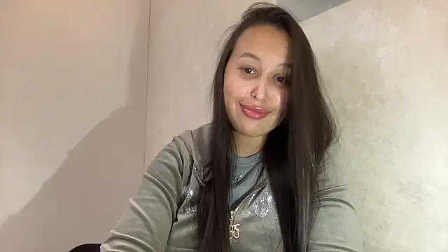 Snapshot of Dana_005 chatting on May 2026 08:48:01 PM Dana 005 online show from May 2026 08:48:01 PM
