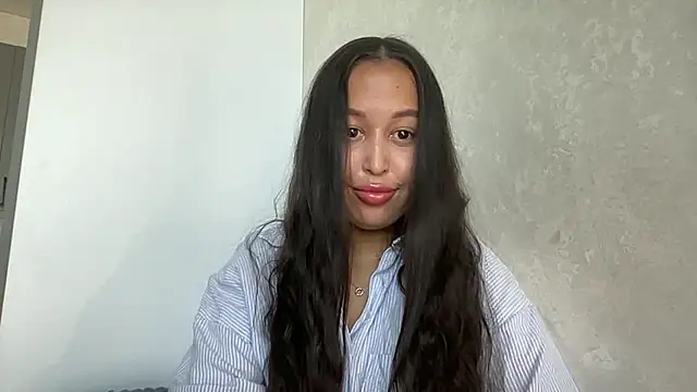Snapshot of Dana_005 chatting on May 2026 02:27:02 PM Dana 005 online show from May 2026 02:27:02 PM