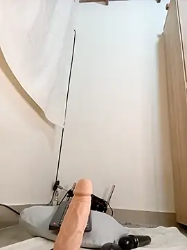 Mariian Zeller online show from April 2026 10:10:01 AM