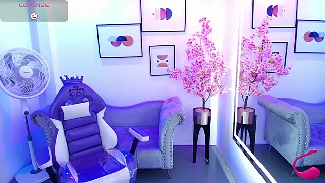 Snapshot of Chloe_meoww chatting on July 2026 11:45:02 AM Chloe meoww online show from July 2026 11:45:02 AM