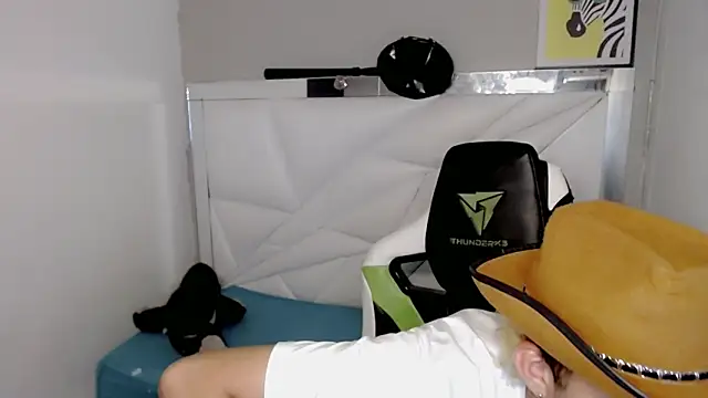 Street poemm  online show from March 2026 09:26:02 AM