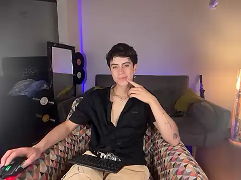 Snapshot of Stolas_ying chatting on March 2026 11:31:01 PM Stolas ying online show from March 2026 11:31:01 PM