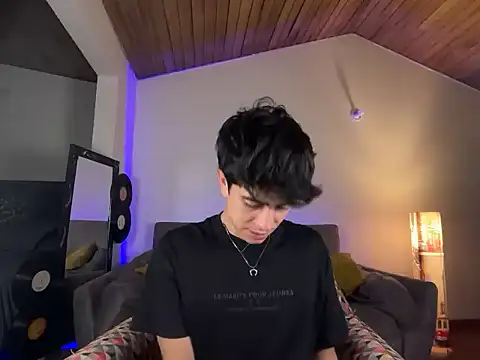 Snapshot of Stolas_ying chatting on March 2026 12:28:01 AM Stolas ying online show from March 2026 12:28:01 AM