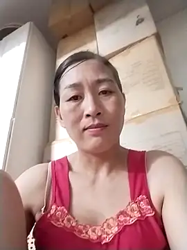 Snapshot of lris-Beauty77 chatting on April 2026 03:09:01 PM lris-Beauty77 online show from April 2026 03:09:01 PM