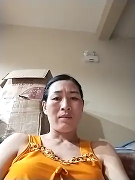 Snapshot of lris-Beauty77 chatting on April 2026 03:42:02 PM lris-Beauty77 online show from April 2026 03:42:02 PM