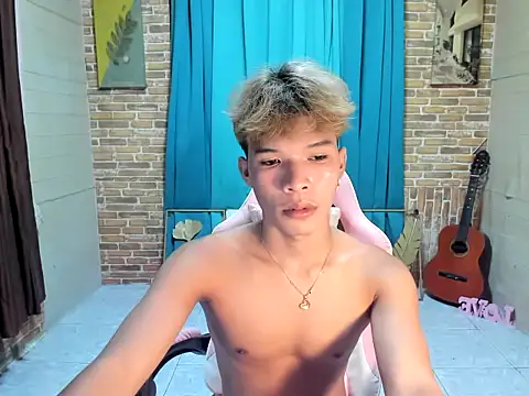 Nick cummer12 online show from June 2026 12:58:02 PM