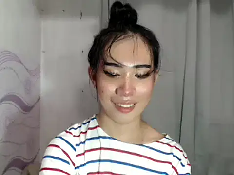 Snapshot of Royalty_marcela6969 chatting on May 2026 08:20:01 AM Royalty marcela6969 online show from May 2026 08:20:01 AM