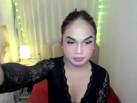 Snapshot of XxMicayxX chatting on February 2026 12:39:02 PM XxMicayxX online show from February 2026 12:39:02 PM