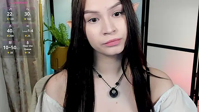 Snapshot of SatiraLux chatting on April 2026 05:33:02 PM SatiraLux online show from April 2026 05:33:02 PM