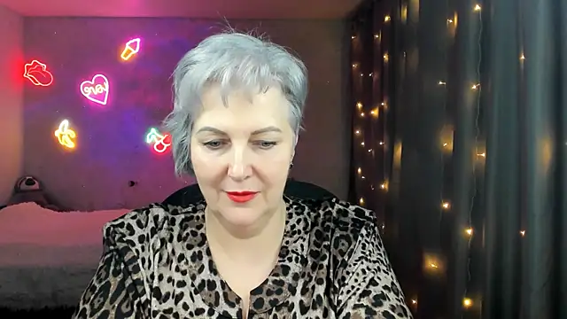 Snapshot of Mary-Leee chatting on March 2026 04:24:02 PM Mary-Leee online show from March 2026 04:24:02 PM