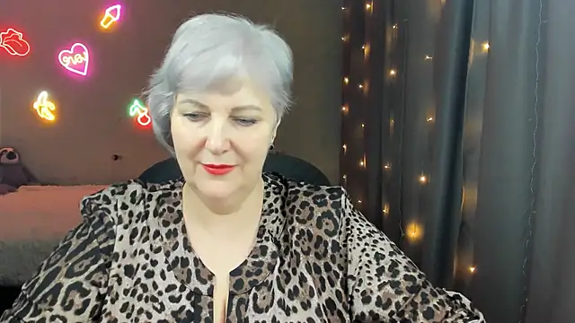 Snapshot of Mary-Leee chatting on March 2026 06:17:01 AM Mary-Leee online show from March 2026 06:17:01 AM