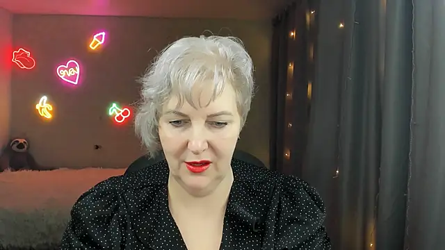 Snapshot of Mary-Leee chatting on March 2026 04:27:02 AM Mary-Leee online show from March 2026 04:27:02 AM