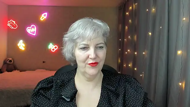 Snapshot of Mary-Leee chatting on March 2026 04:32:01 PM Mary-Leee online show from March 2026 04:32:01 PM