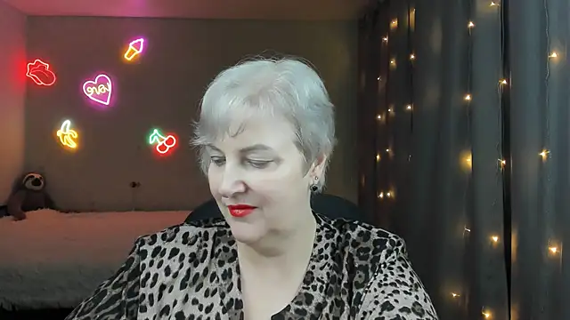 Snapshot of Mary-Leee chatting on March 2026 05:18:02 PM Mary-Leee online show from March 2026 05:18:02 PM