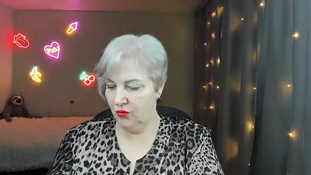 Snapshot of Mary-Leee chatting on March 2026 02:56:01 PM Mary-Leee online show from March 2026 02:56:01 PM