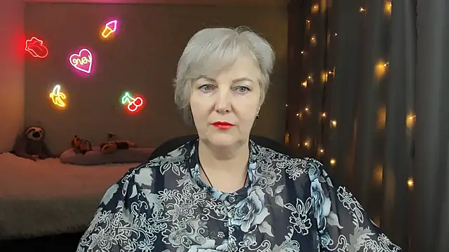 Snapshot of Mary-Leee chatting on March 2026 12:27:02 PM Mary-Leee online show from March 2026 12:27:02 PM