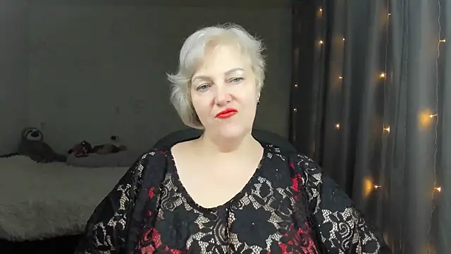 Snapshot of Mary-Leee chatting on April 2026 05:51:01 PM Mary-Leee online show from April 2026 05:51:01 PM