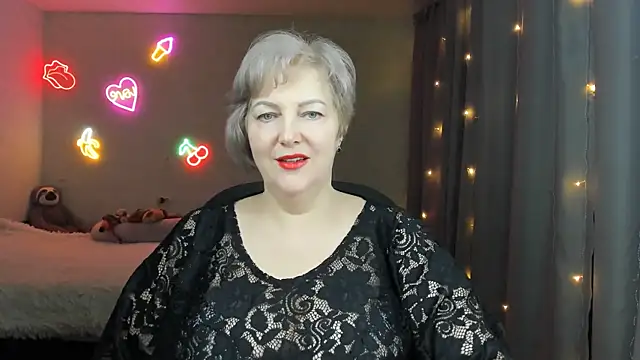 Snapshot of Mary-Leee chatting on April 2026 02:31:01 PM Mary-Leee online show from April 2026 02:31:01 PM