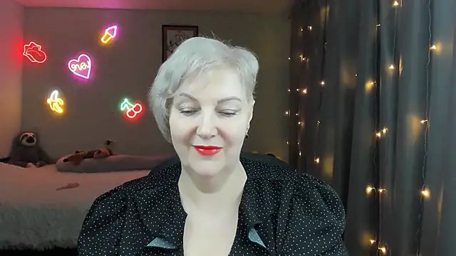 Snapshot of Mary-Leee chatting on April 2026 03:55:01 AM Mary-Leee online show from April 2026 03:55:01 AM