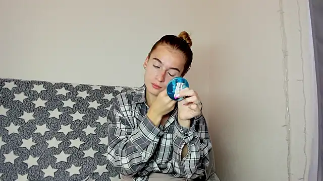 Stacey Brow online show from June 2026 02:32:02 AM