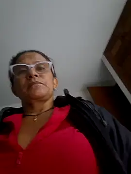 Snapshot of Lorenaluna chatting on March 2026 07:56:01 AM Lorenaluna online show from March 2026 07:56:01 AM