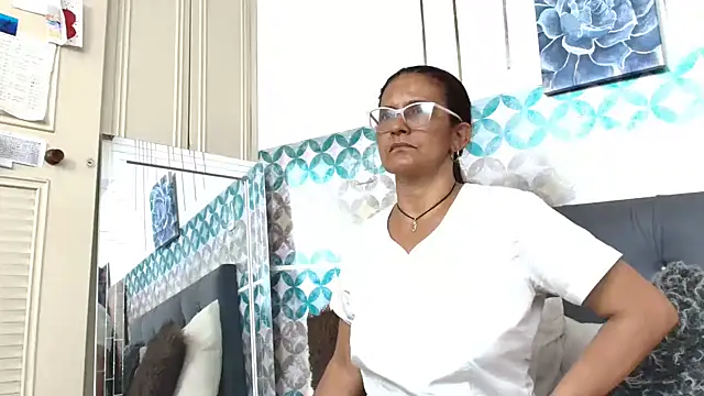 Snapshot of Lorenaluna chatting on March 2026 02:31:02 PM Lorenaluna online show from March 2026 02:31:02 PM