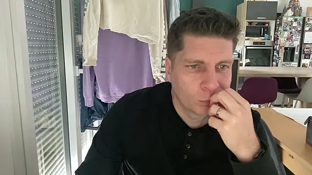 Minmoi1984 online show from March 2026 11:44:02 AM