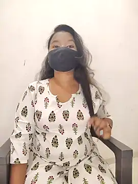 Cutie bae011 online show from March 2026 04:32:01 PM