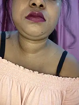 Cutie bae011 online show from March 2026 05:58:02 PM