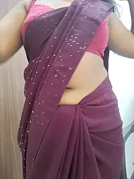 Cutie bae011 online show from April 2026 05:43:01 PM