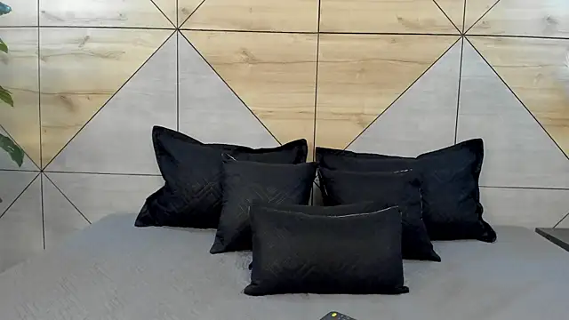 AnnyVega   online show from March 2026 08:36:02 PM